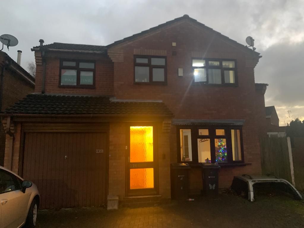 Room to rent in Statham Drive, Birmingham B16, £550 pcm Zoopla