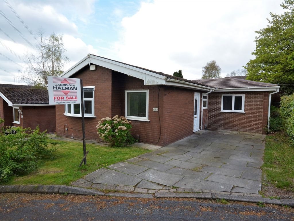 3 bed detached bungalow for sale in Pippits Row, Beechwood, Runcorn WA7