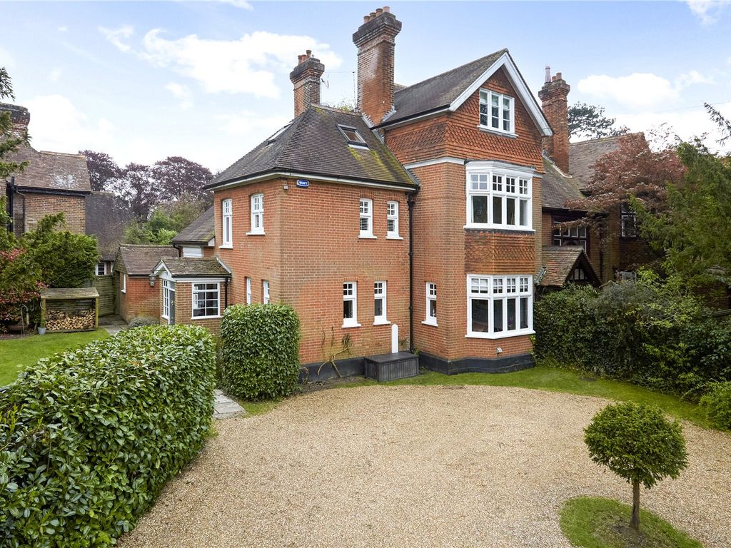 5 bed semidetached house for sale in Florance Lane, Groombridge