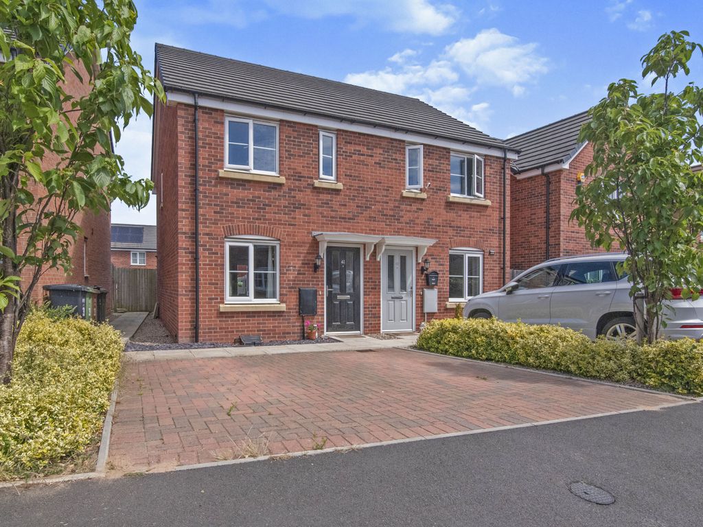 2 bed semidetached house for sale in Pardoe Drive, Pershore WR10 Zoopla