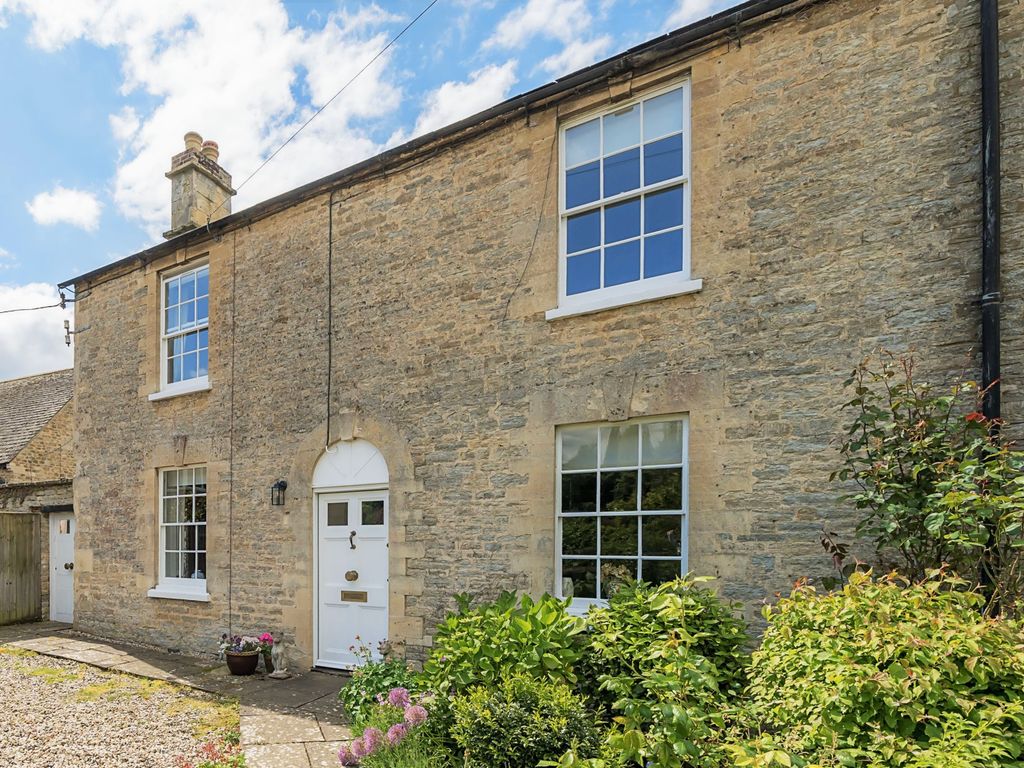 3 bed detached house for sale in School Road, Kidlington OX5, £750,000