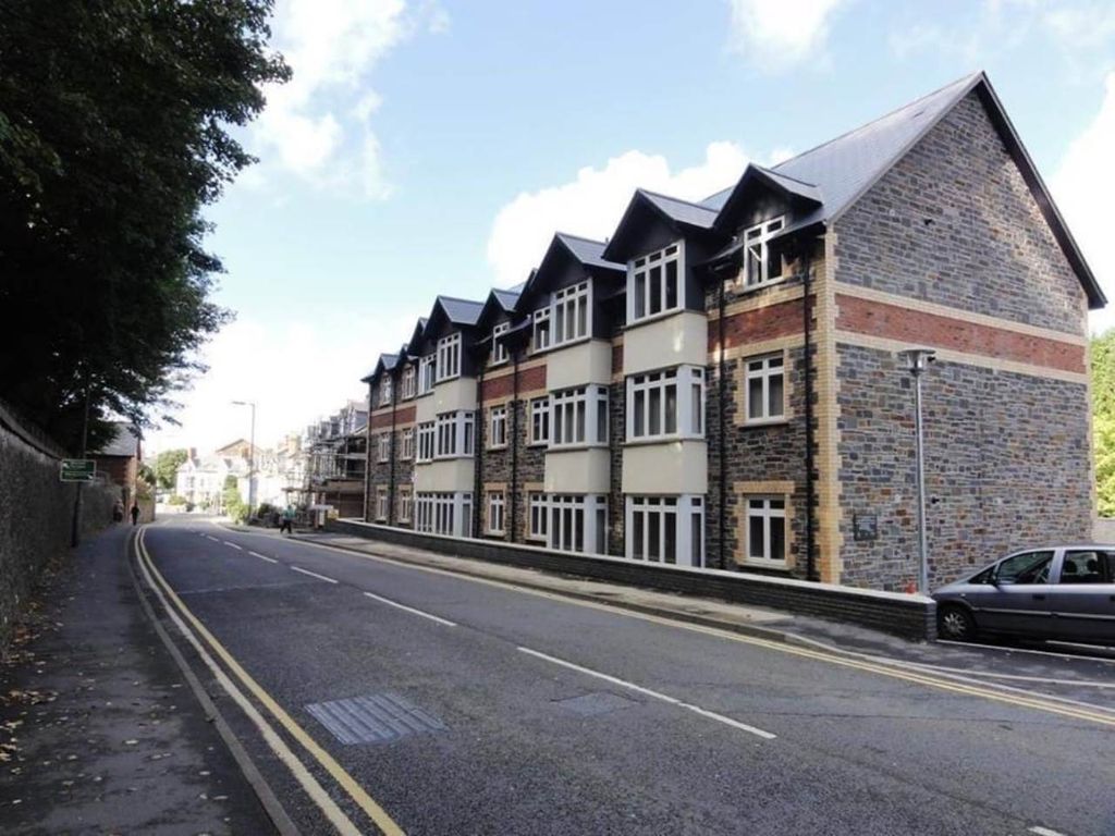 1 bed flat to rent in Flat 1, Cwrt Cennydd, Llanbadarn Road