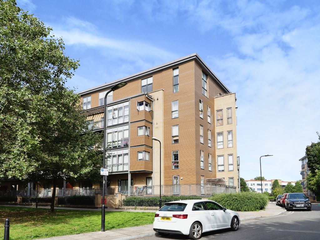 1 bed flat for sale in Woodmill Road, London E5, £325,000 Zoopla