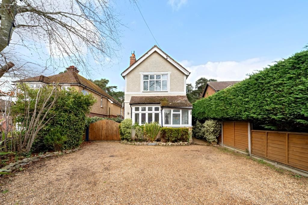 3 bed detached house for sale in Windlesham, Surrey GU20 Zoopla