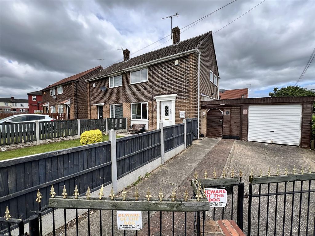 2 bed semidetached house for sale in Leyland Road, Castleford WF10, £