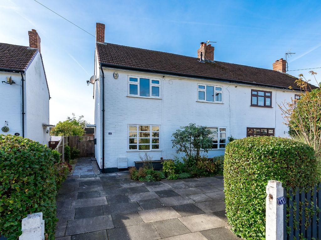 3 bed semidetached house for sale in Hawthorne Avenue, Culcheth, Warrington, Cheshire WA3, £