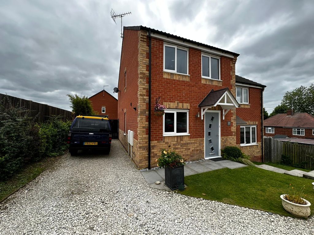 3 bed semidetached house for sale in Kingsley Court, Worksop S81 Zoopla
