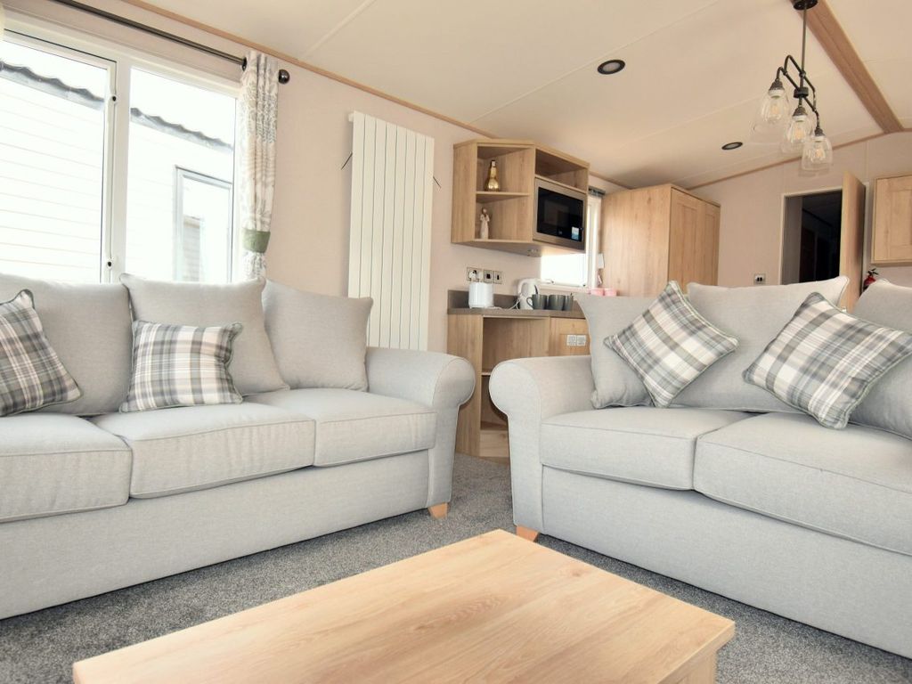 3 bed lodge for sale in Lossiemouth IV31, £87,995 Zoopla