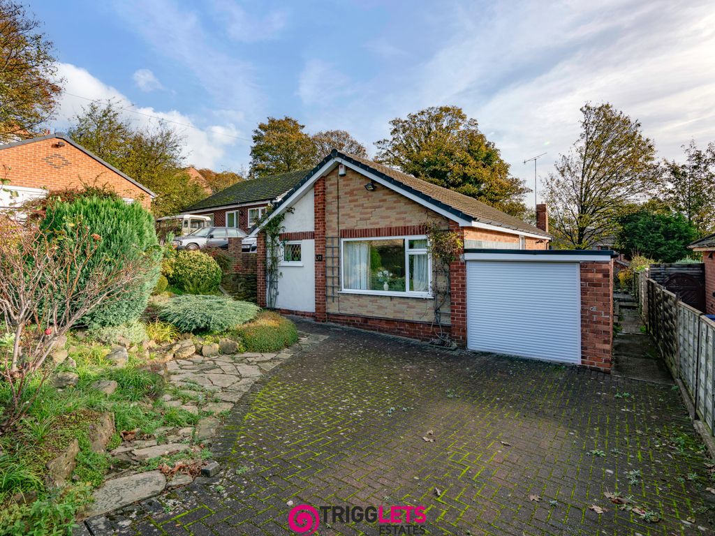 2 bed bungalow for sale in Vicar Road, Darfield, Barnsley S73, £200,000