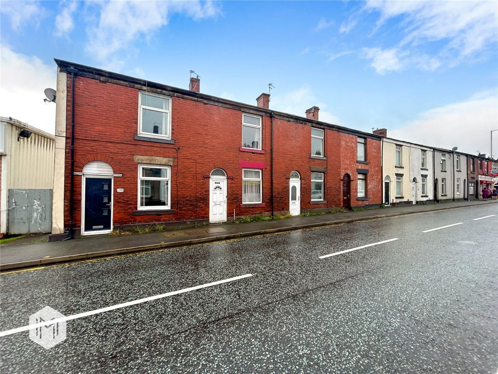 2 bed end terrace house for sale in Tottington Road, Bury, Greater