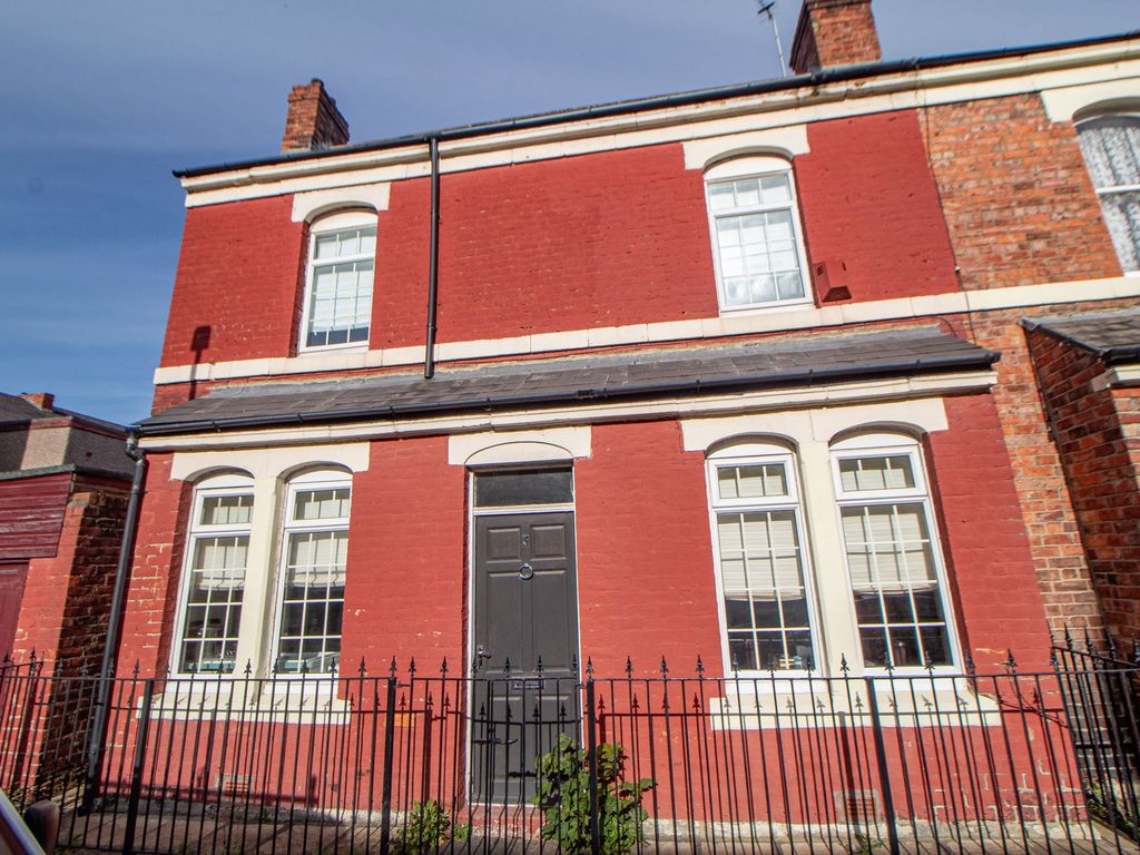 2 bed terraced house for sale in Crossley Terrace, Arthurs Hill