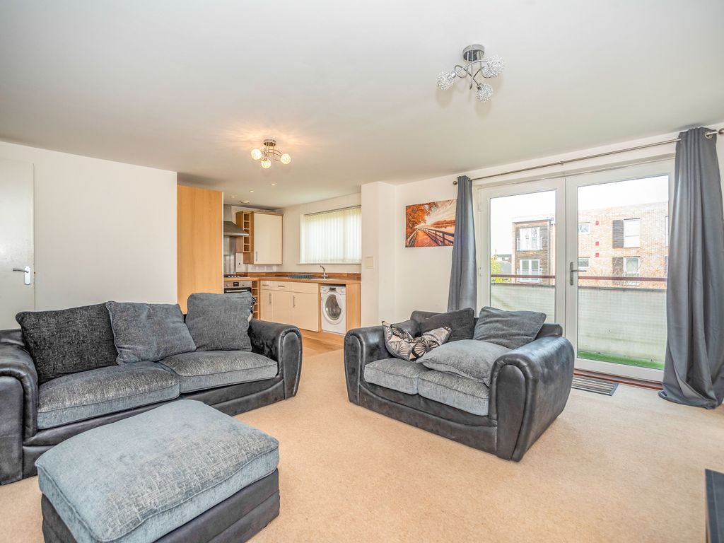 3 bed flat for sale in Hyde Grove, Dartford DA1 Zoopla