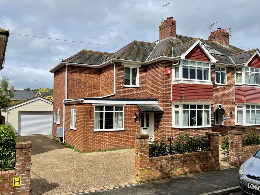 4 bed semidetached house for sale in Lawrence Avenue, St Thomas EX4