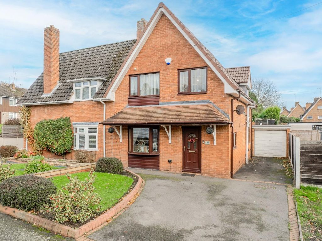 3 bed semidetached house for sale in Merryfield Road, Dudley DY1, £