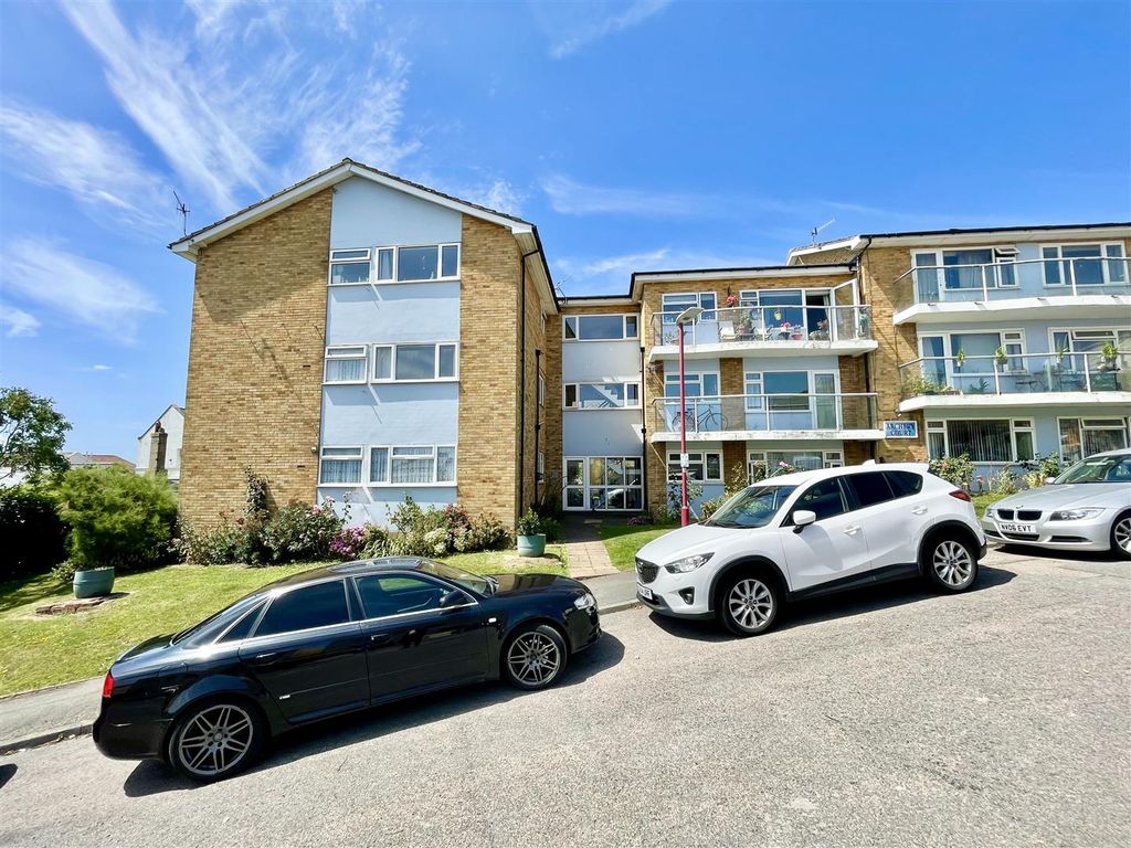 2 bed flat for sale in Archery Road, St. LeonardsOnSea TN38 Zoopla