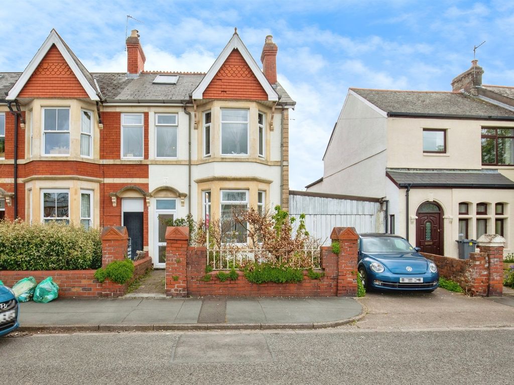 3 bed end terrace house for sale in Gabalfa Road, Llandaff North