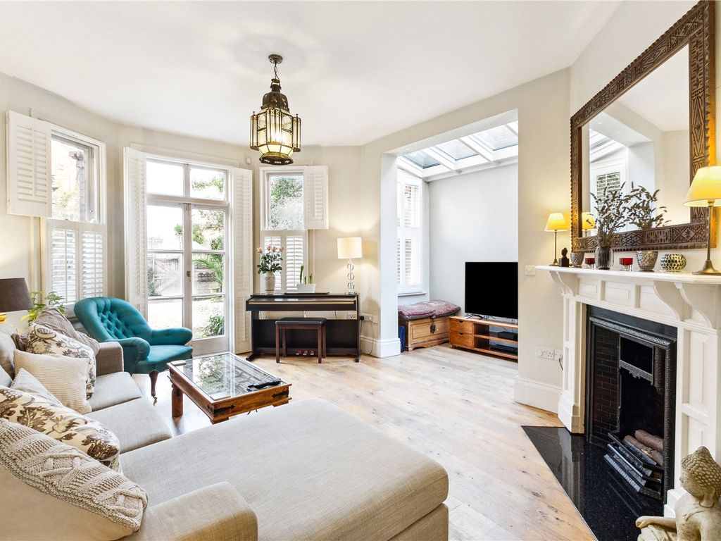 Ranelagh Avenue, Barnes, London SW13  