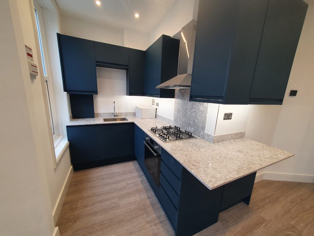 2 bed flat to rent in St. Pauls Avenue, London NW2, £2,450 pcm Zoopla