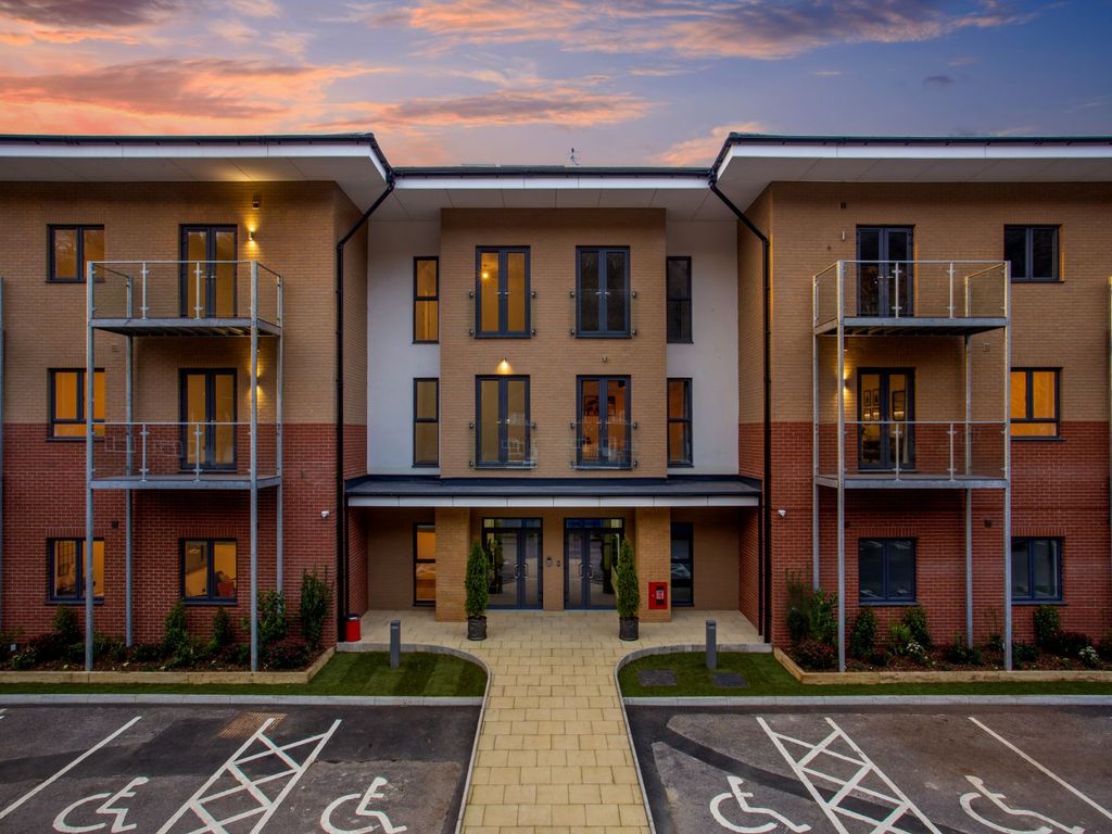 New home, 1 bed flat for sale in Heron House Weyside Park Catteshall