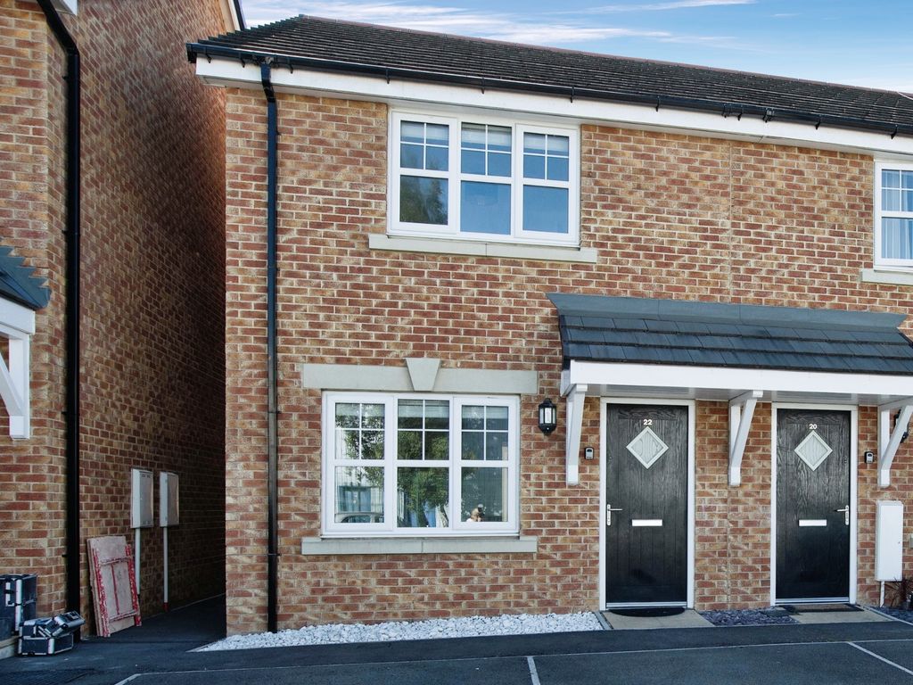 3 bed end terrace house for sale in Carr Lane, Farington, Leyland PR25