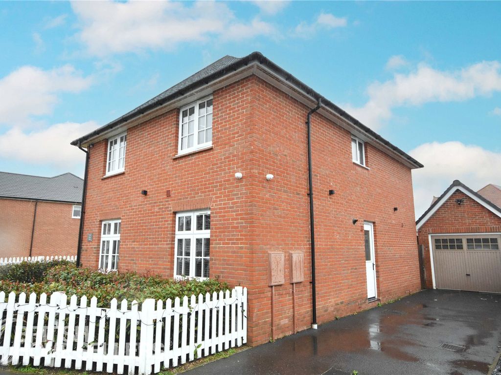 4 bed detached house for sale in Dixon Road, Langdon Hills, Basildon