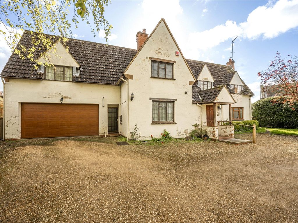4 bed detached house for sale in Holly Bush Lane, Priors Marston
