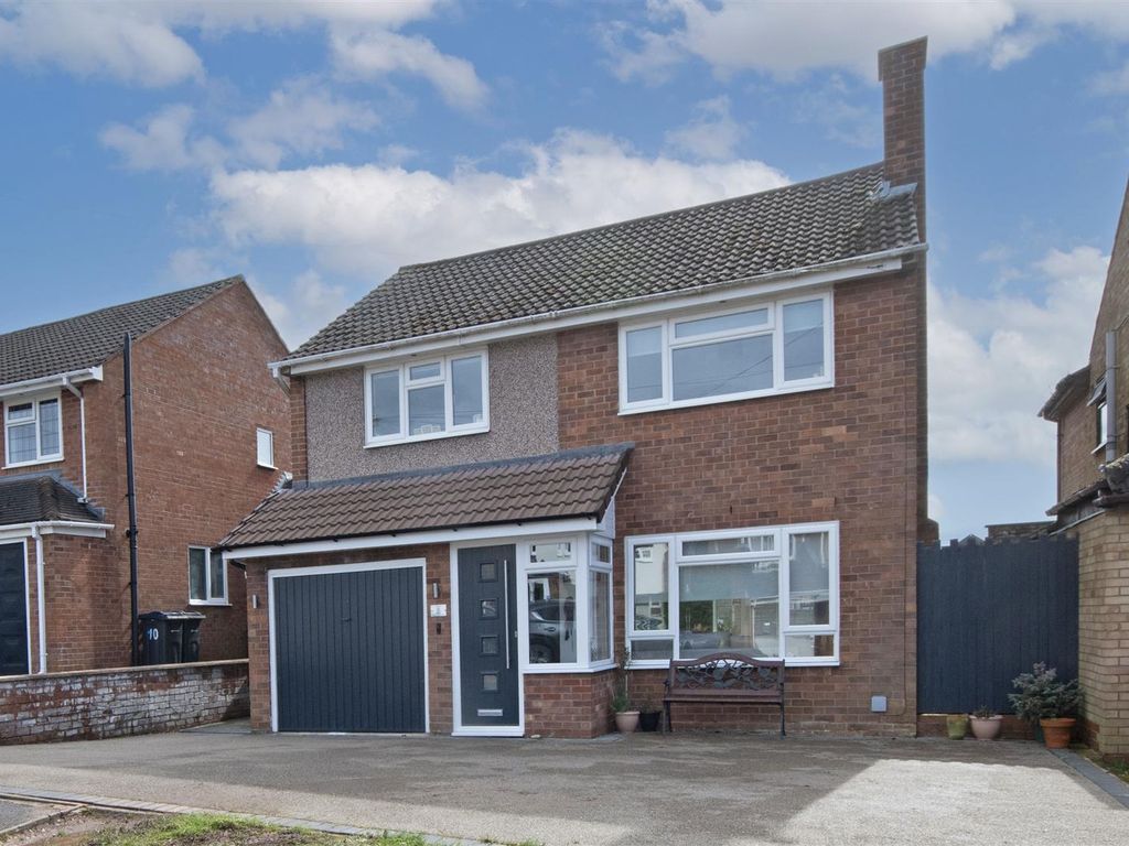 4 bed detached house for sale in Streather Road, Sutton Coldfield B75