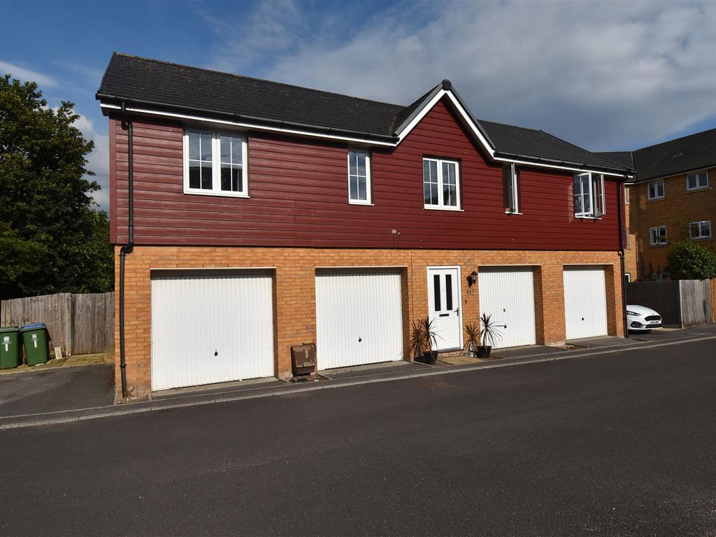 2 bed flat to rent in Bedford Drive, Titchfield Common, Fareham