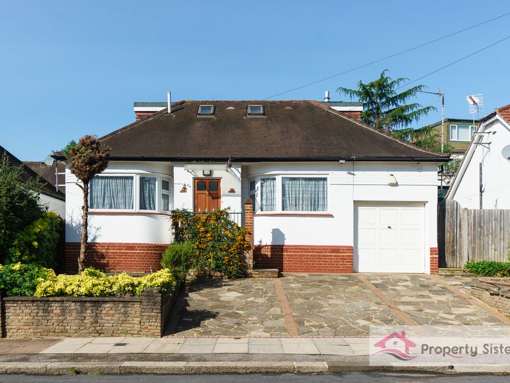 3 bed bungalow for sale in Highview Gardens, Edgware HA8, £825,000 Zoopla