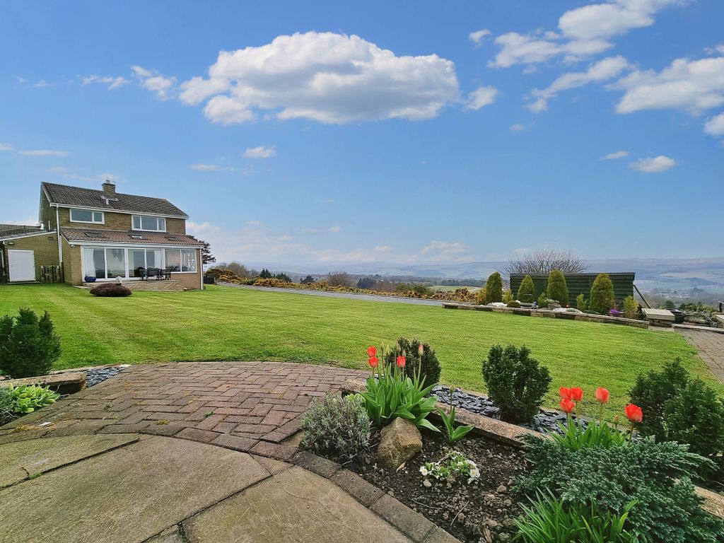 3 bed detached house for sale in Fairways, Consett DH8 Zoopla