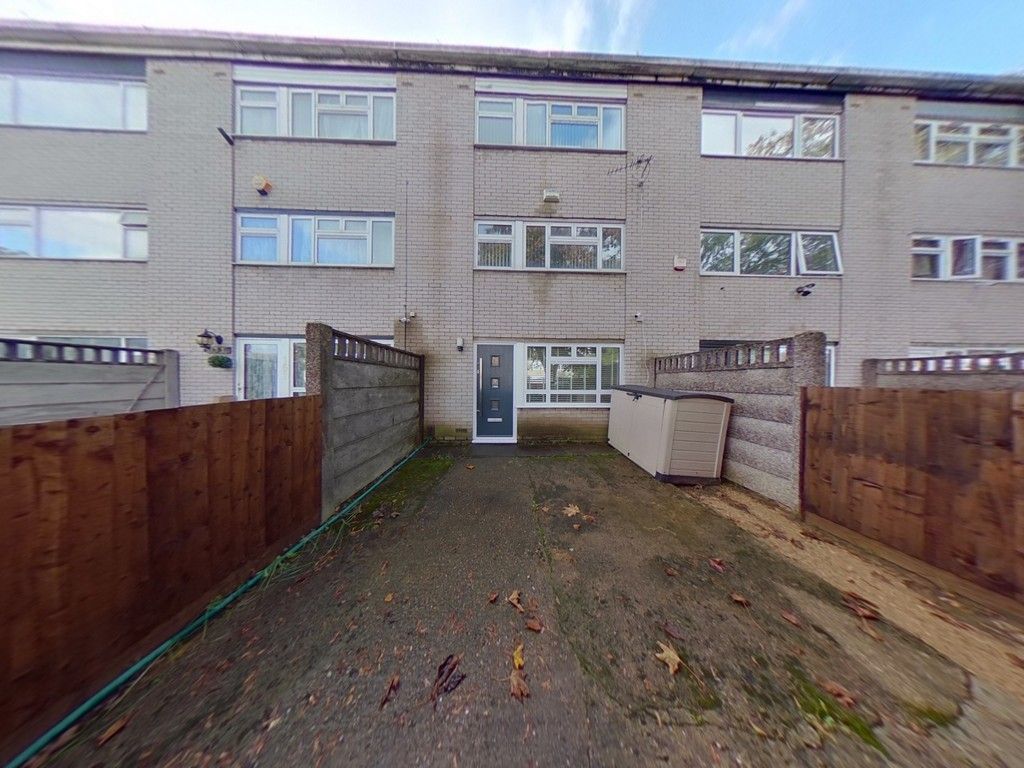 3 bed town house for sale in Balmoral Drive, Hayes UB4, £559,950 Zoopla