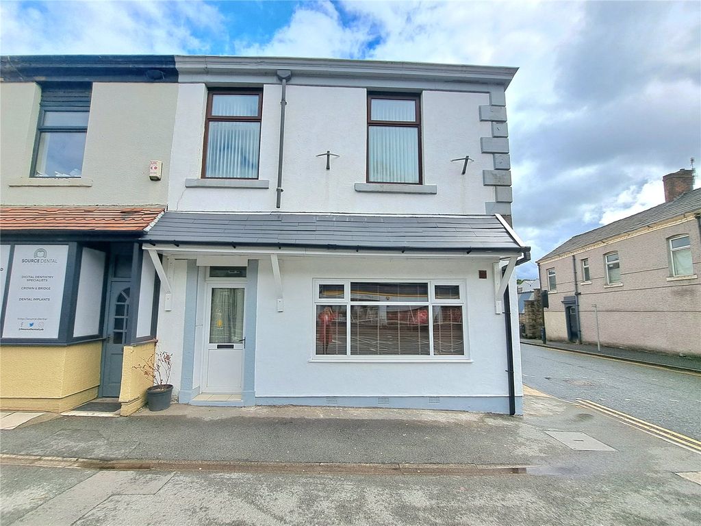 6 bed terraced house for sale in Blackburn Road, Darwen, Lancashire BB3