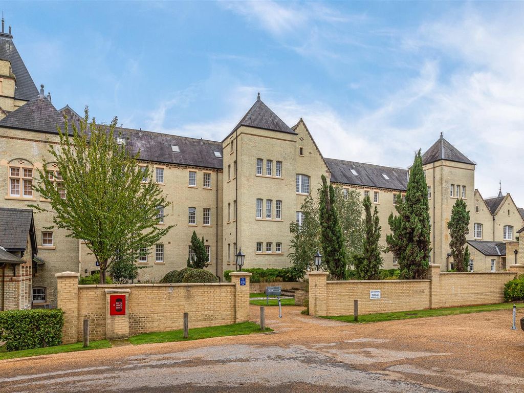 2 bed flat for sale in East Wing, Fairfield Hall, Kingsley Avenue