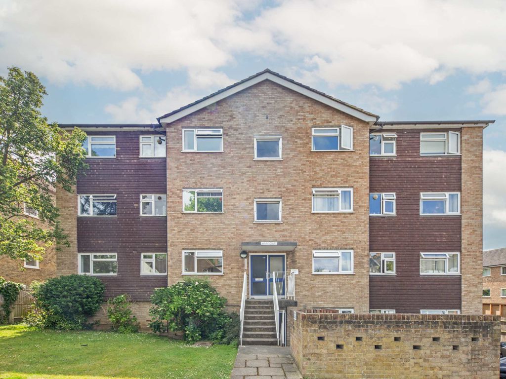 2 bed flat for sale in Crescent Road, Kingston Upon Thames KT2 Zoopla