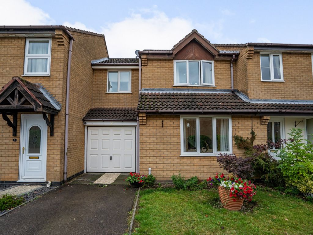 3 bed town house for sale in Christopher Close, Ibstock LE67 Zoopla