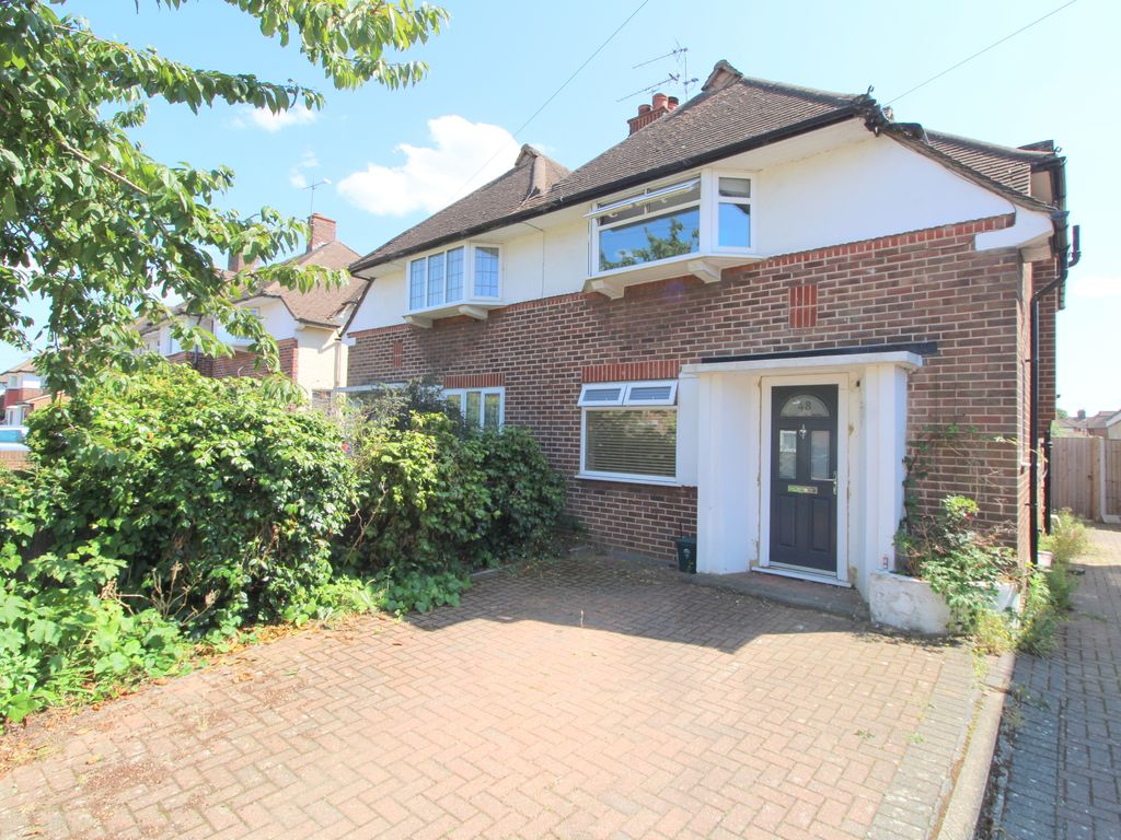3 bed semidetached house for sale in Sandringham Drive, Ashford TW15