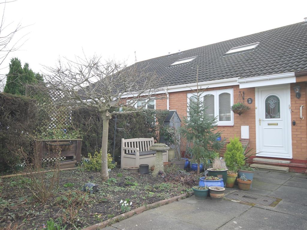 1 bed semidetached bungalow for sale in Fairney Edge, Ponteland