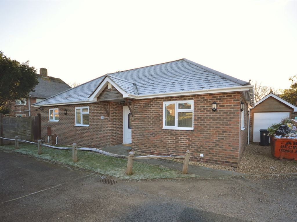 3 bed detached house to rent in 3 Brick Works Cottages, Brooks Lane