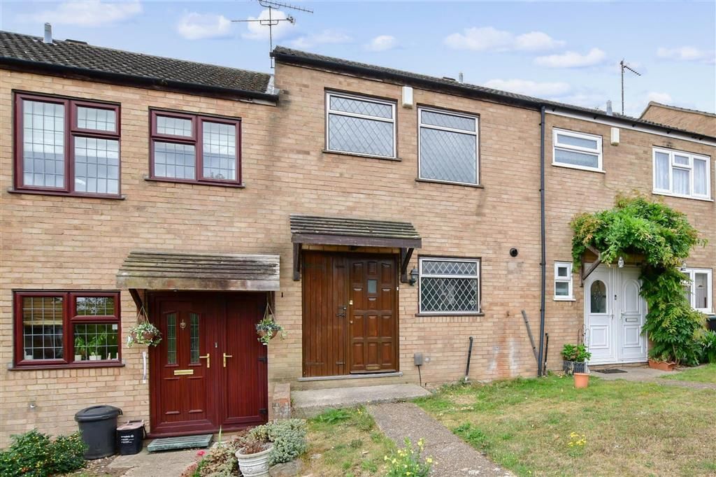 3 bed terraced house for sale in Thistledown, Gravesend, Kent DA12 Zoopla