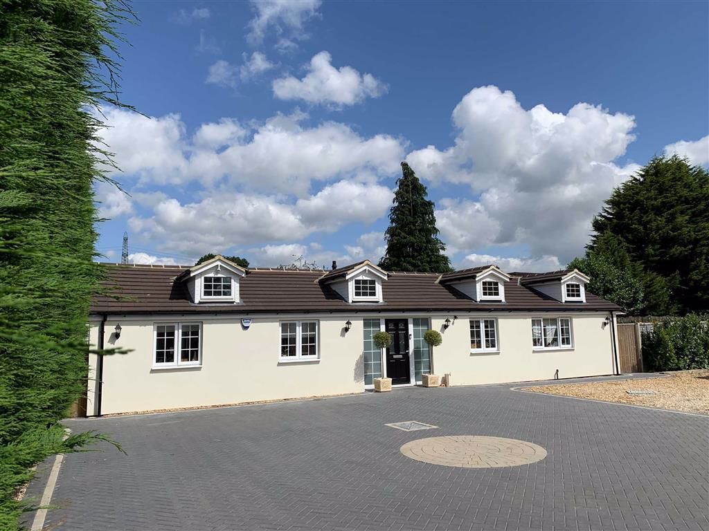 3 bed detached bungalow for sale in West Way, Botley, Oxford OX2 Zoopla