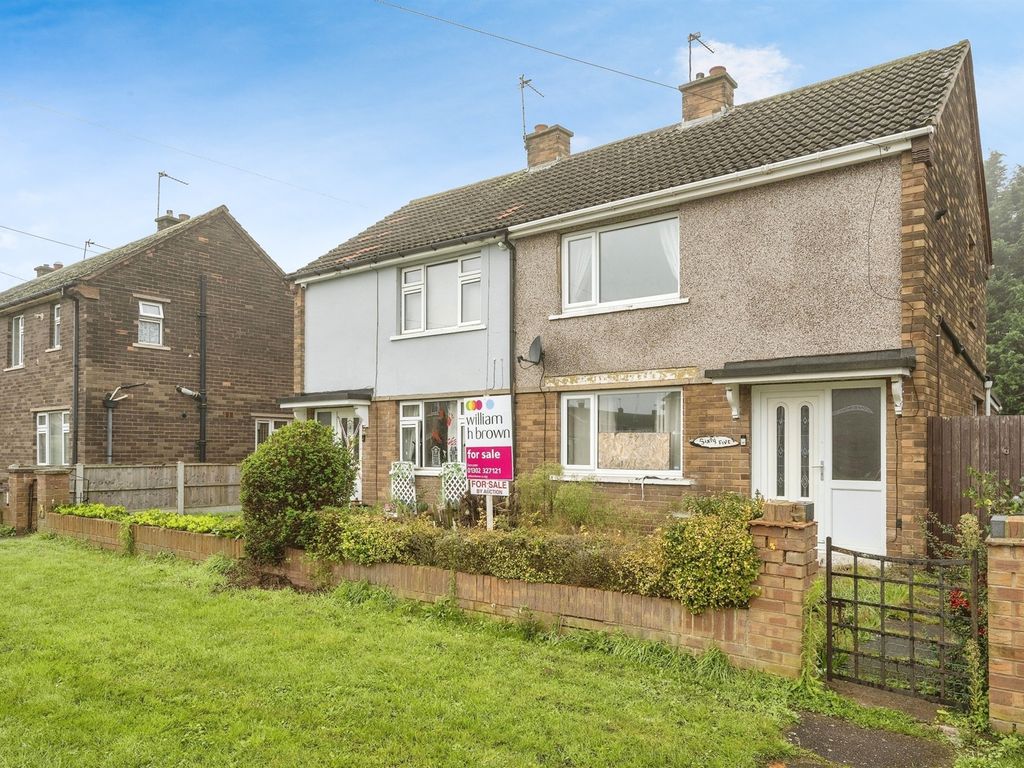 3 bed semidetached house for sale in Woodlea Grove, Armthorpe