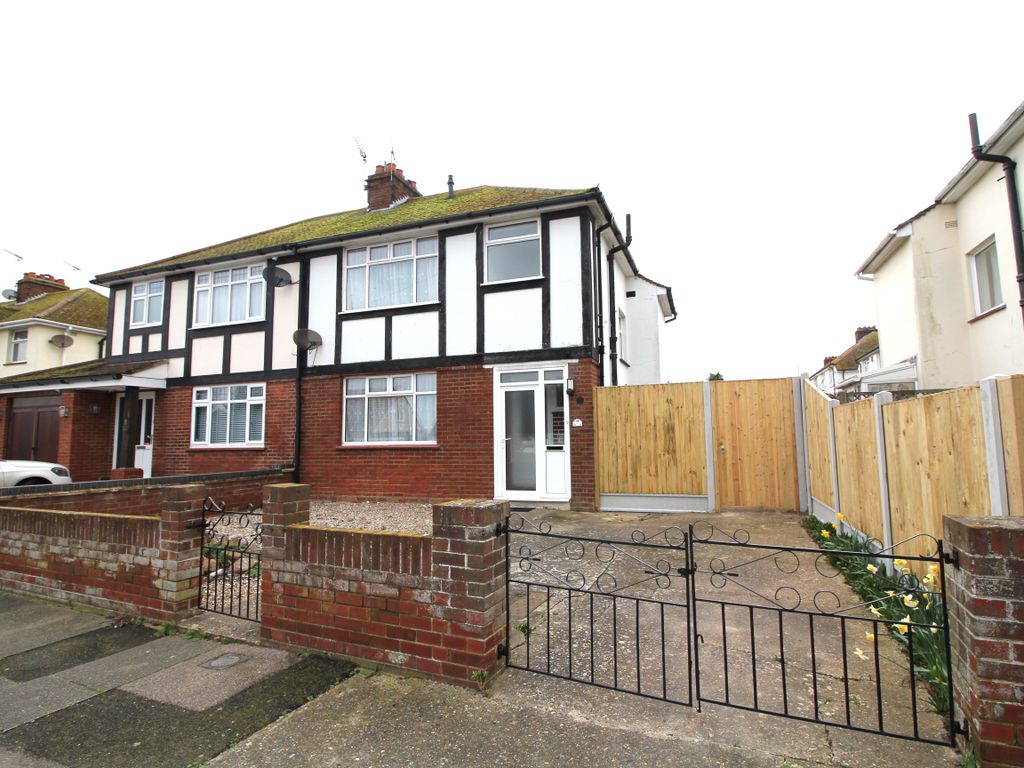 3 bed semidetached house to rent in Lincoln Gardens, Birchington CT7