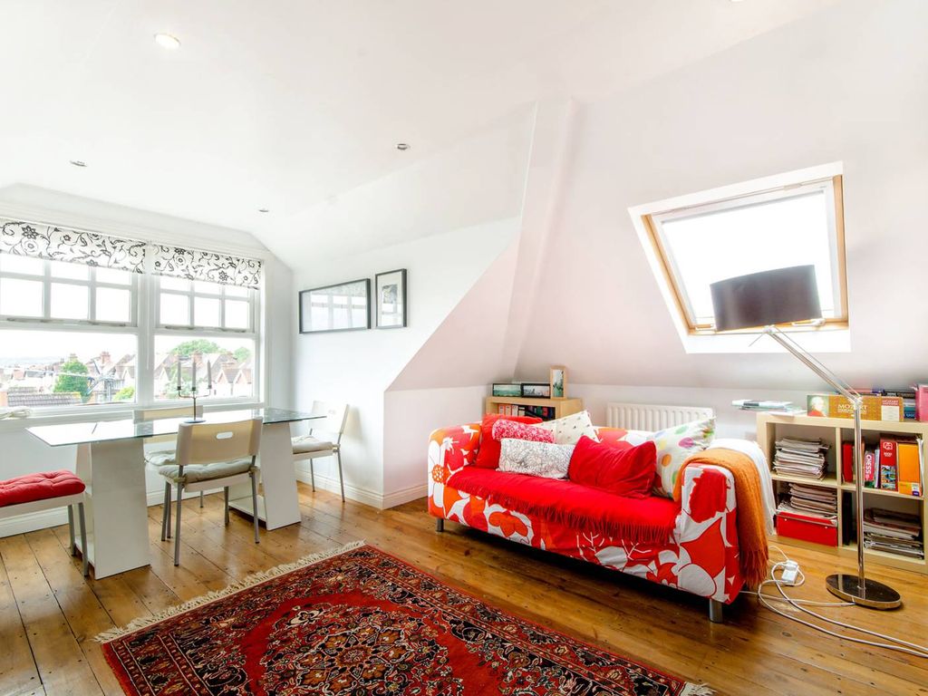 1 bed flat for sale in Normandy Avenue, High EN5, £