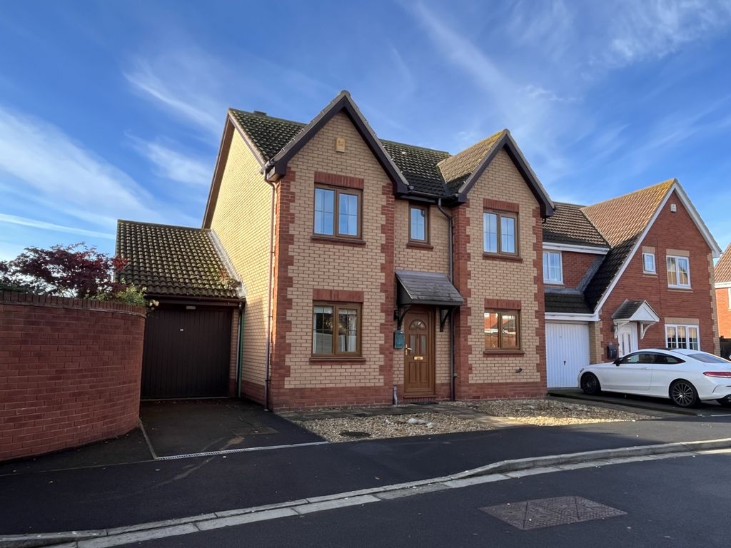 4 bed detached house for sale in Olivier Close, BurnhamOnSea TA8 Zoopla