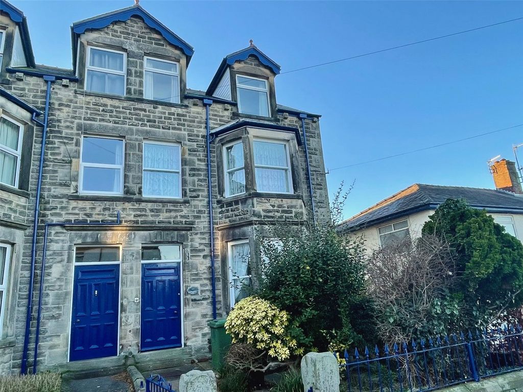 5 bed end terrace house for sale in Station Road, Hest Bank, Lancaster
