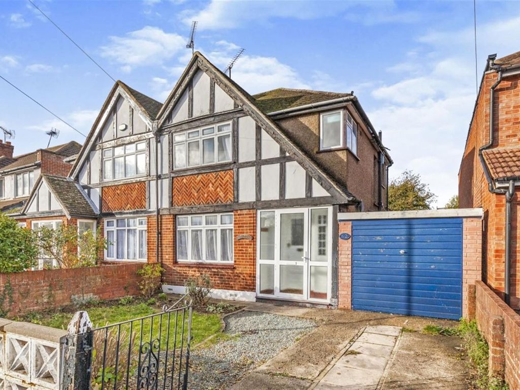 3 bed semidetached house for sale in Kendal Drive, Slough SL2 Zoopla
