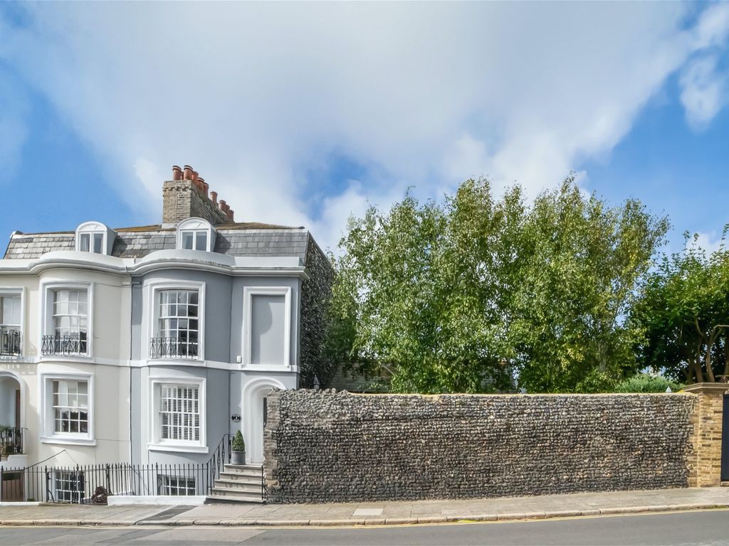 5 bed semidetached house for sale in Stone Road, Broadstairs CT10, £
