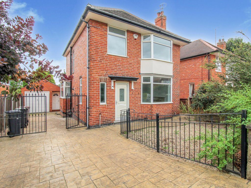 3 bed detached house to rent in Hurts Croft, Chilwell, Nottingham NG9