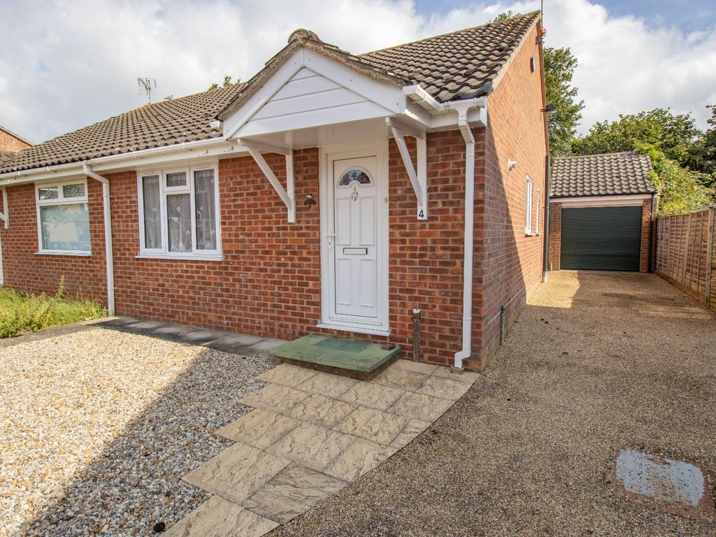 2 bed bungalow for sale in Norman Close, Fakenham, Norfolk NR21 Zoopla