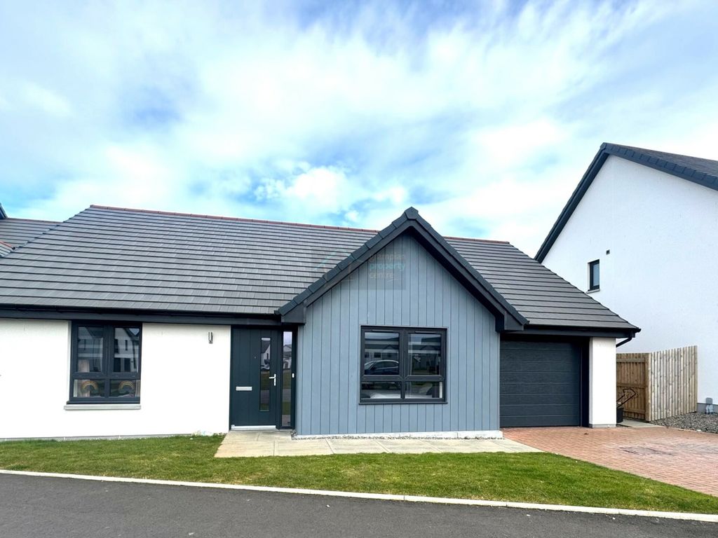 3 bed detached bungalow for sale in Skylark Rise, Forres IV36, £275,000